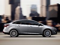 Ford Focus (2011) - picture 2 of 33