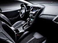 Ford Focus (2011) - picture 10 of 33