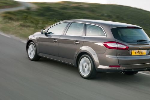 Ford Mondeo Avant (2011) - picture 1 of 10
