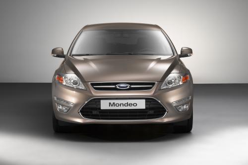 Ford Mondeo (2011) - picture 32 of 35