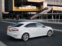 Ford Mondeo (2011) - picture 19 of 35