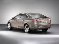 Ford Mondeo (2011) - picture 34 of 35