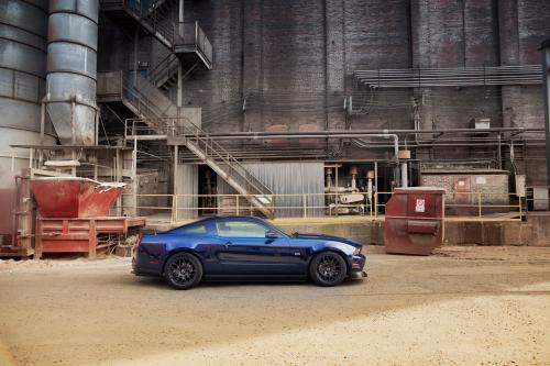 Ford Mustang RTR (2011) - picture 1 of 15