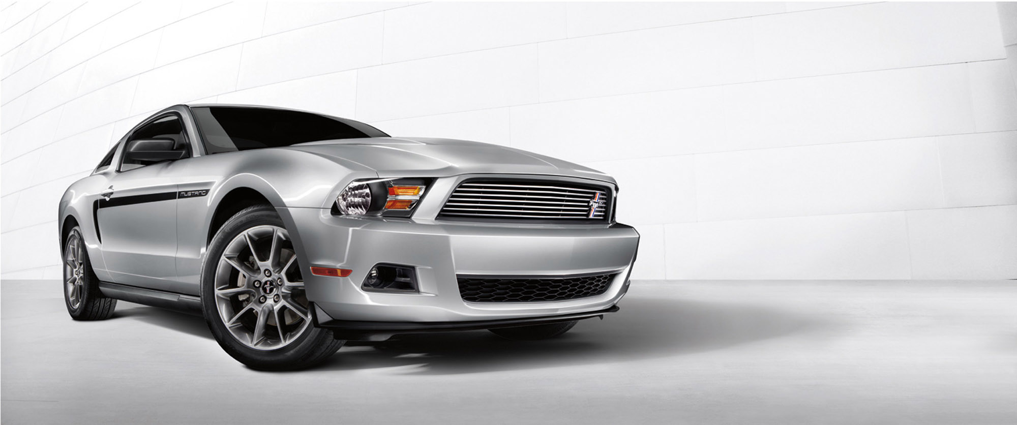 Ford Mustang V-6