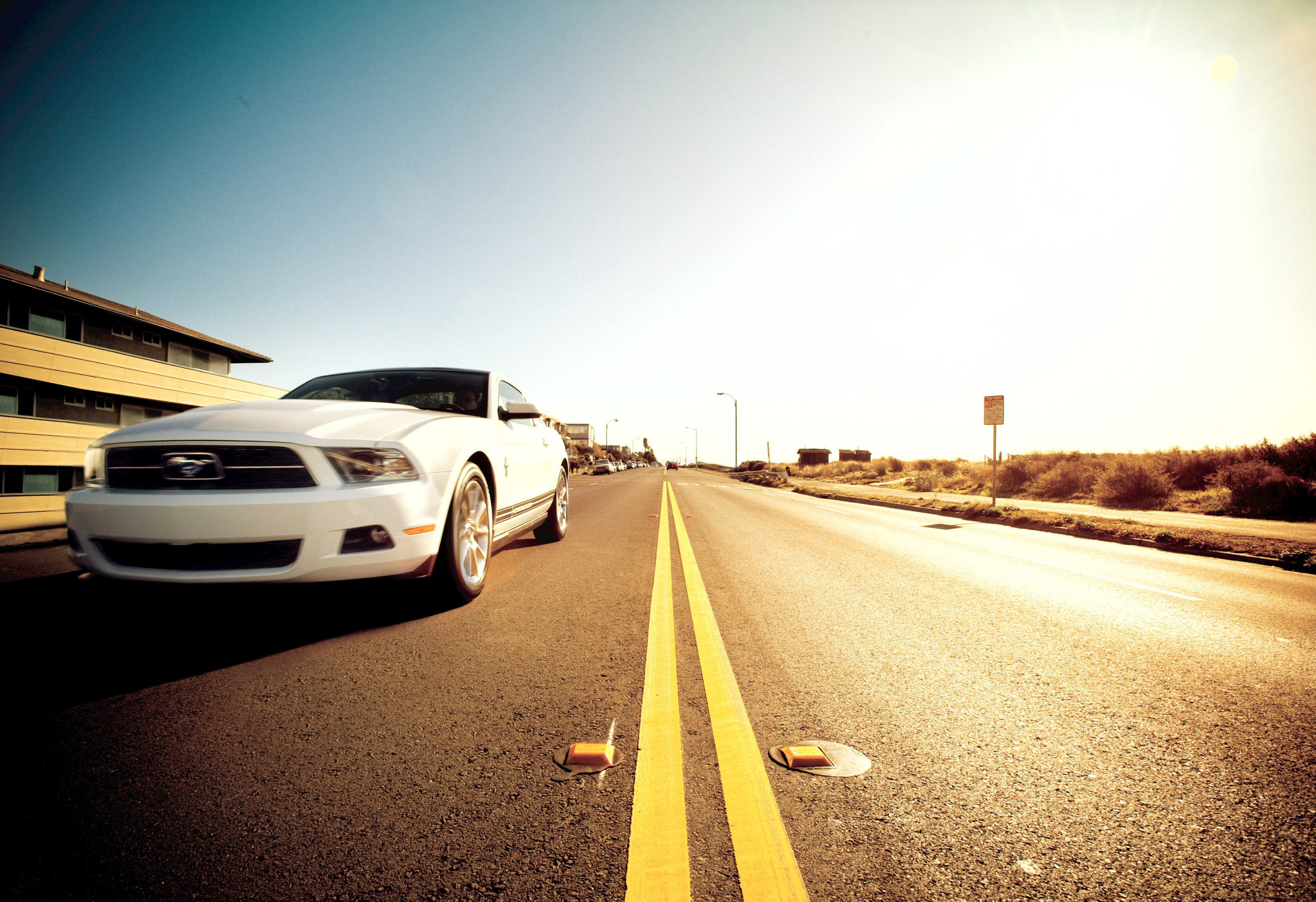 Ford Mustang V-6