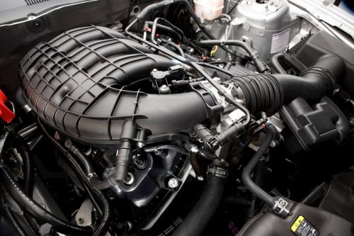 Ford Mustang V-6 (2011) - picture 8 of 19