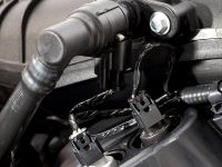 Ford Mustang V-6 (2011) - picture 10 of 19