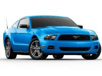 Ford Mustang V-6 (2011) - picture 8 of 19