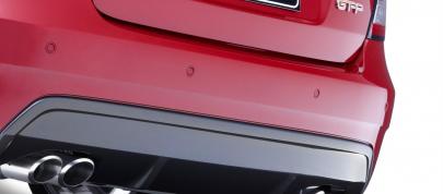 FPV GT-P (2011) - picture 20 of 22