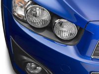 Holden Barina (2011) - picture 11 of 14