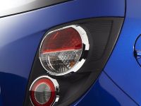 Holden Barina (2011) - picture 13 of 14