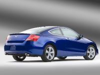 Honda Accord EX-L V6 Coupe (2011) - picture 2 of 11