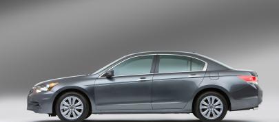 Honda Accord EX-L V6 Sedan (2011) - picture 7 of 11