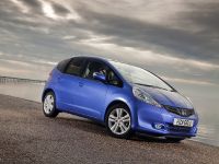 Honda Jazz (2011) - picture 2 of 4