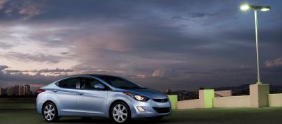 Hyundai Elantra (2011) - picture 4 of 15