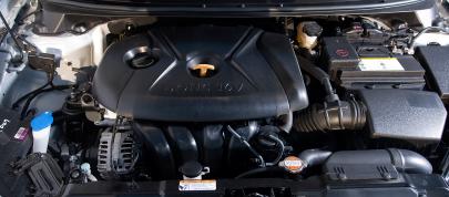 Hyundai Elantra (2011) - picture 15 of 15