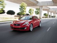 Hyundai Genesis Coupe 3.8 R-Spec (2011) - picture 5 of 14