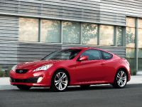 Hyundai Genesis Coupe 3.8 R-Spec (2011) - picture 3 of 14