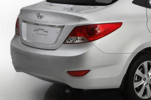 Hyundai Solaris (2011) - picture 1 of 12