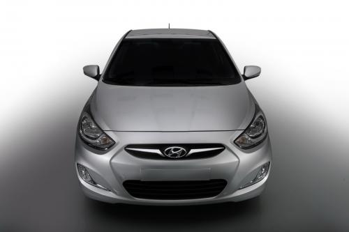 Hyundai Solaris (2011) - picture 8 of 12