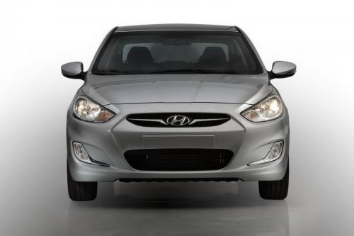 Hyundai Solaris (2011) - picture 9 of 12