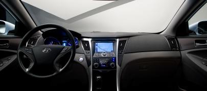 Hyundai Sonata Hybrid (2011) - picture 15 of 16