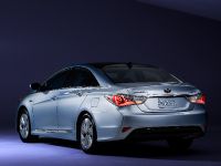 Hyundai Sonata Hybrid (2011) - picture 5 of 16