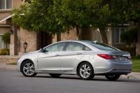 Hyundai Sonata (2011) - picture 6 of 31