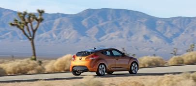 Hyundai Veloster (2011) - picture 23 of 25