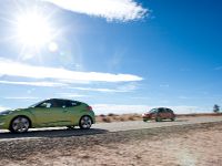 Hyundai Veloster (2011) - picture 22 of 25