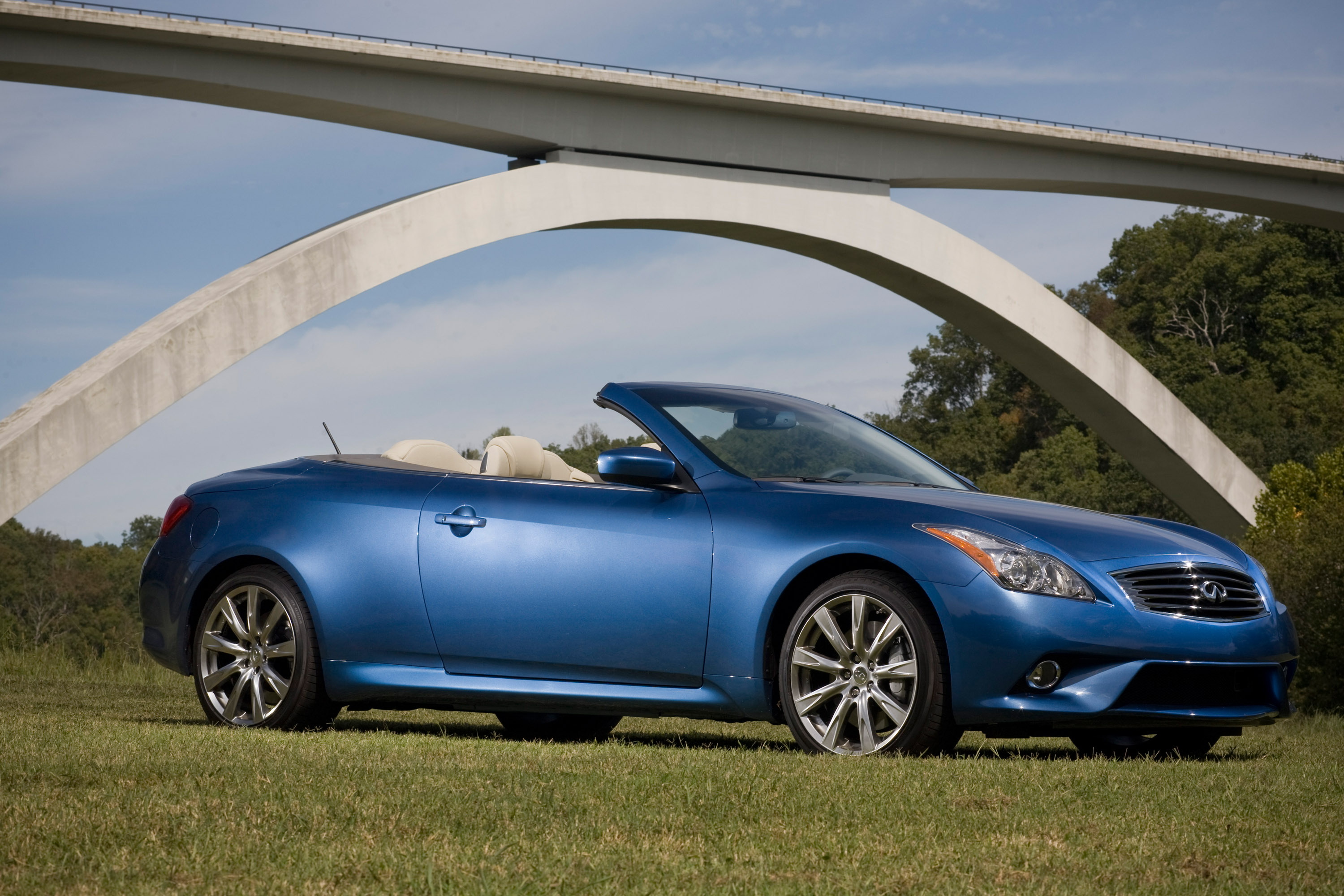 Infiniti G37 Convertible