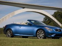 Infiniti G37 Convertible (2011) - picture 4 of 5