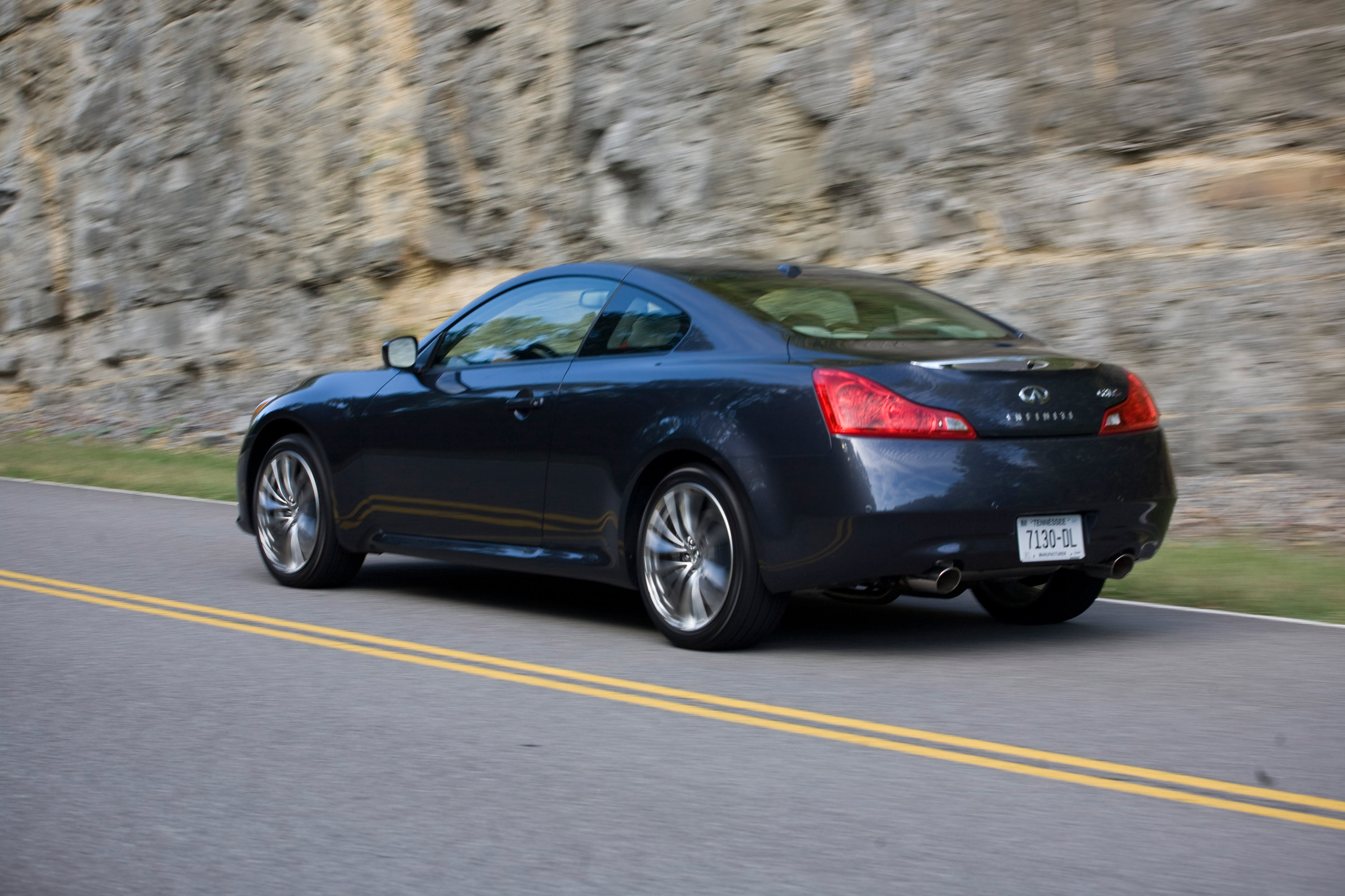 Infiniti G37 Coupe AWD Sport