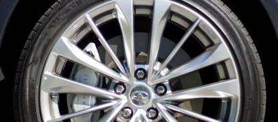 Infiniti G37 Coupe AWD Sport (2011) - picture 4 of 8