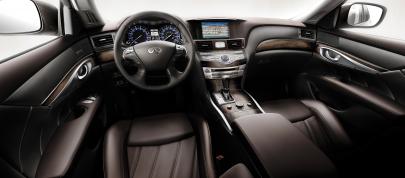 Infiniti M (2011) - picture 4 of 14