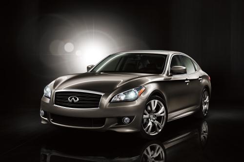 Infiniti M (2011) - picture 1 of 14