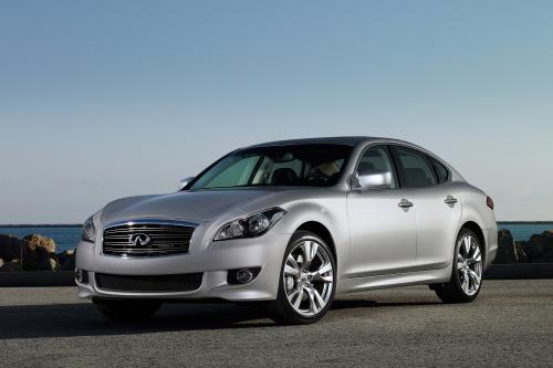 Infiniti M (2011) - picture 9 of 14