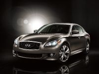 Infiniti M (2011) - picture 1 of 14