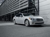 Infiniti M35 HYBRID (2012) - picture 3 of 7