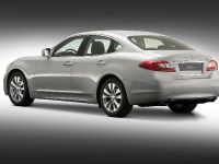 Infiniti M35h (2011) - picture 2 of 6