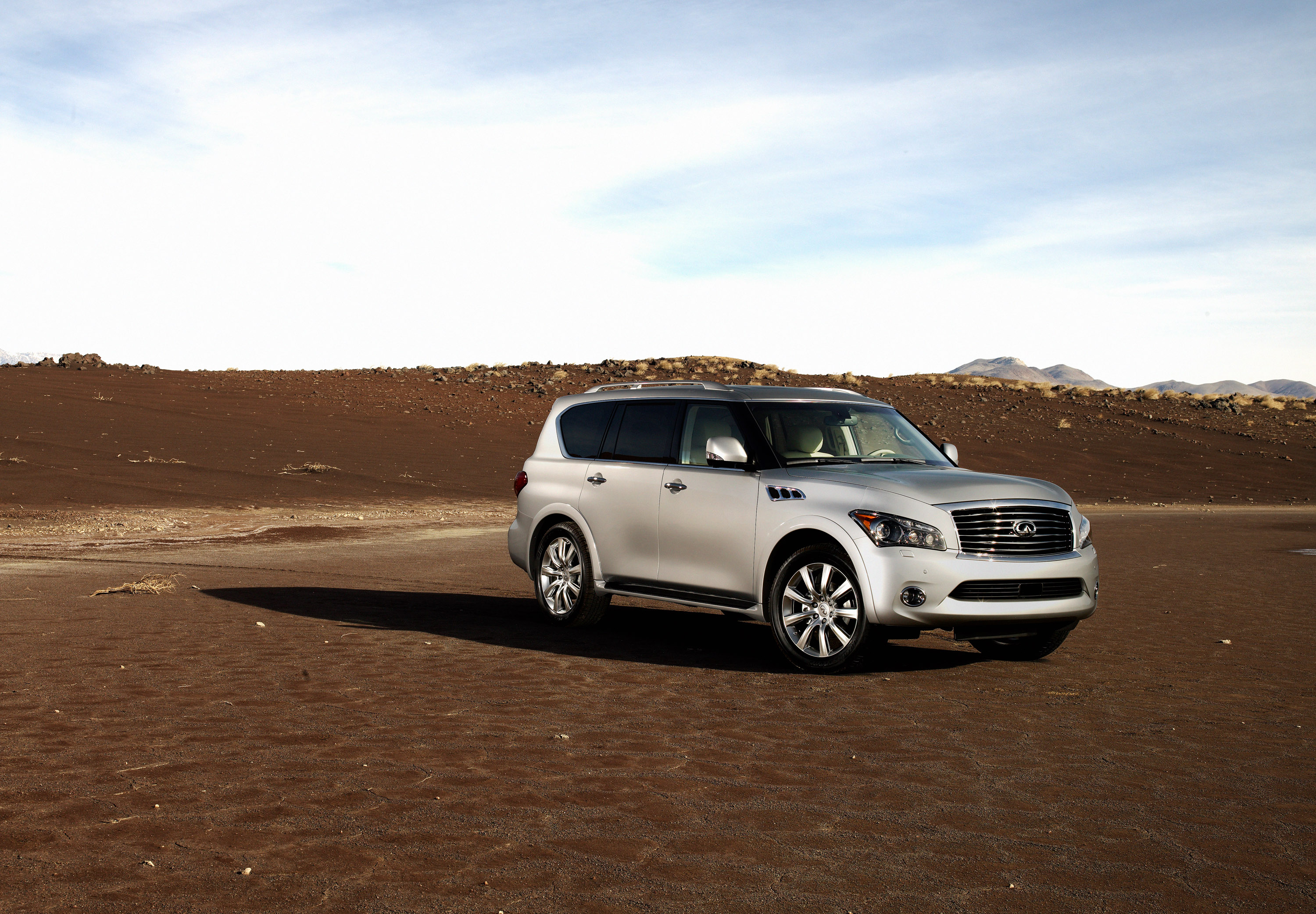 Infiniti QX56