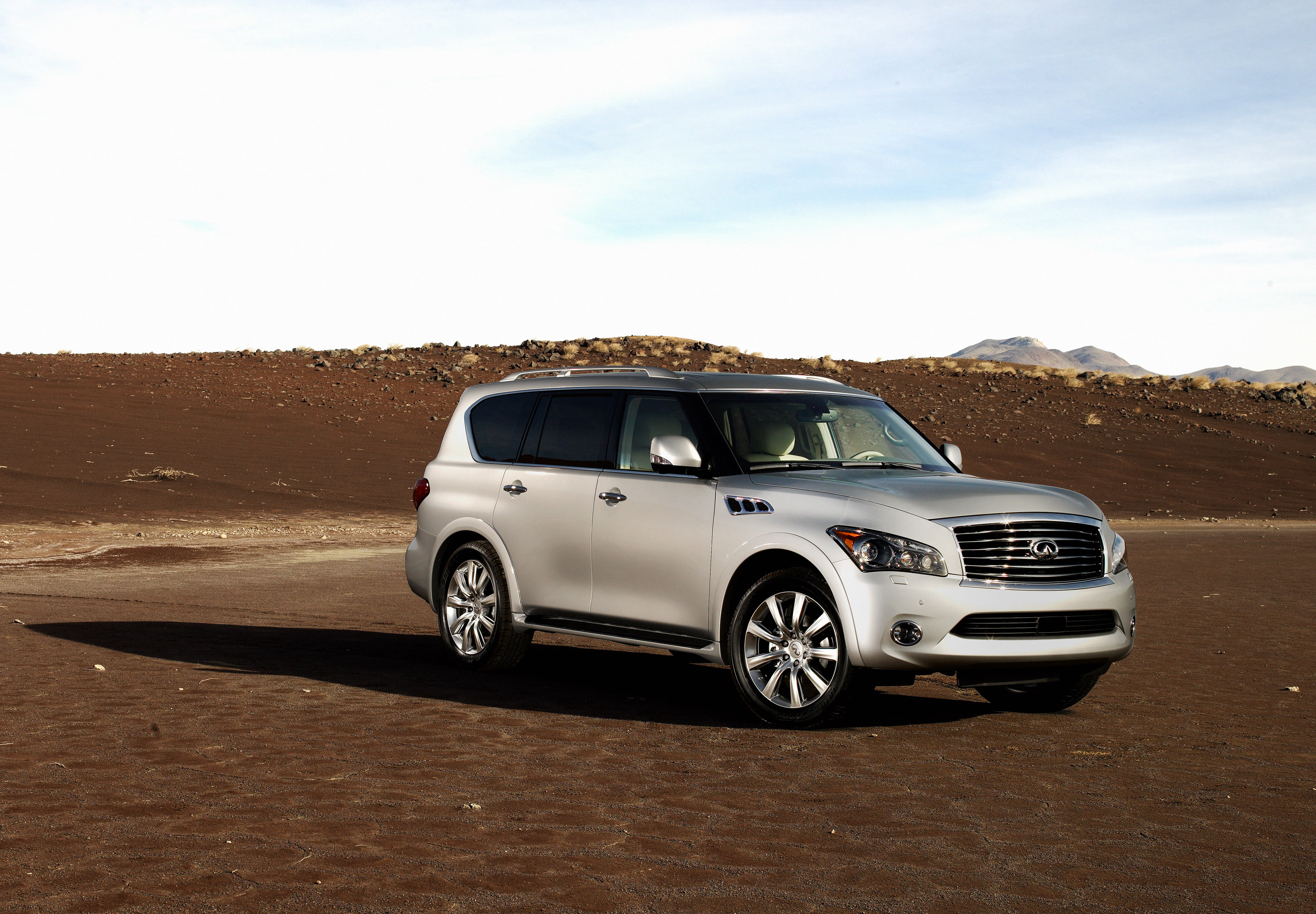 Infiniti QX56