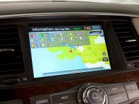 Infiniti QX56 (2011) - picture 37 of 56