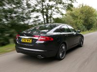 Jaguar XFR (2011) - picture 8 of 16