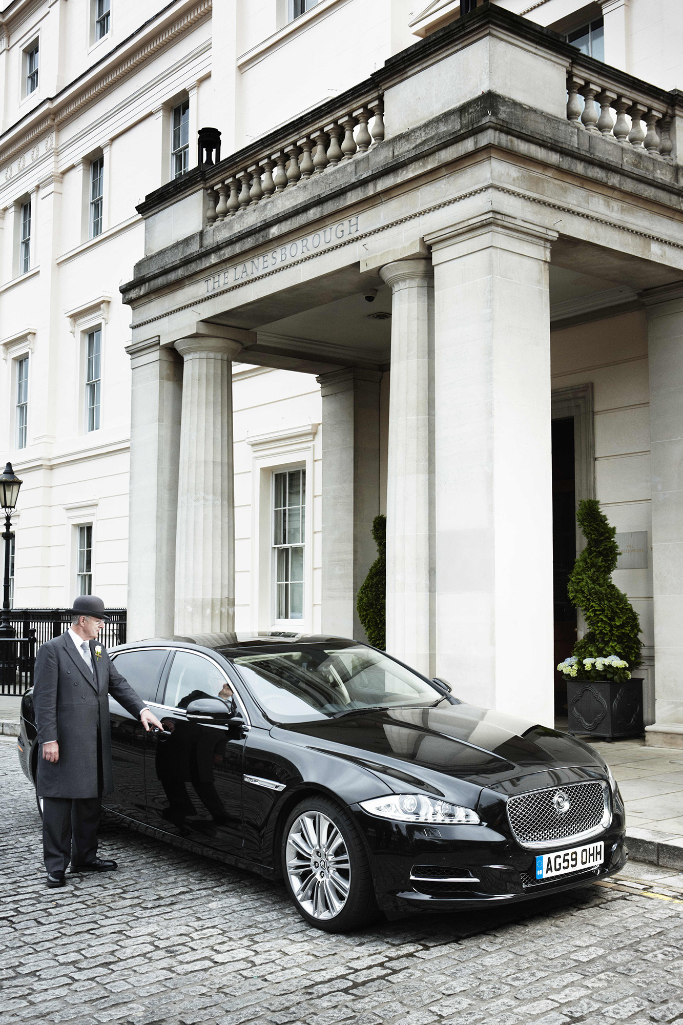 Jaguar XJ Saloon