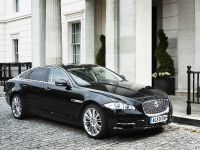 Jaguar XJ Saloon (2011) - picture 1 of 6