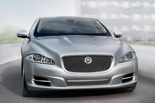 Jaguar XJ Sentinel (2011) - picture 1 of 4
