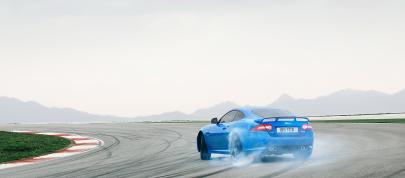 Jaguar XKR-S (2011) - picture 4 of 4