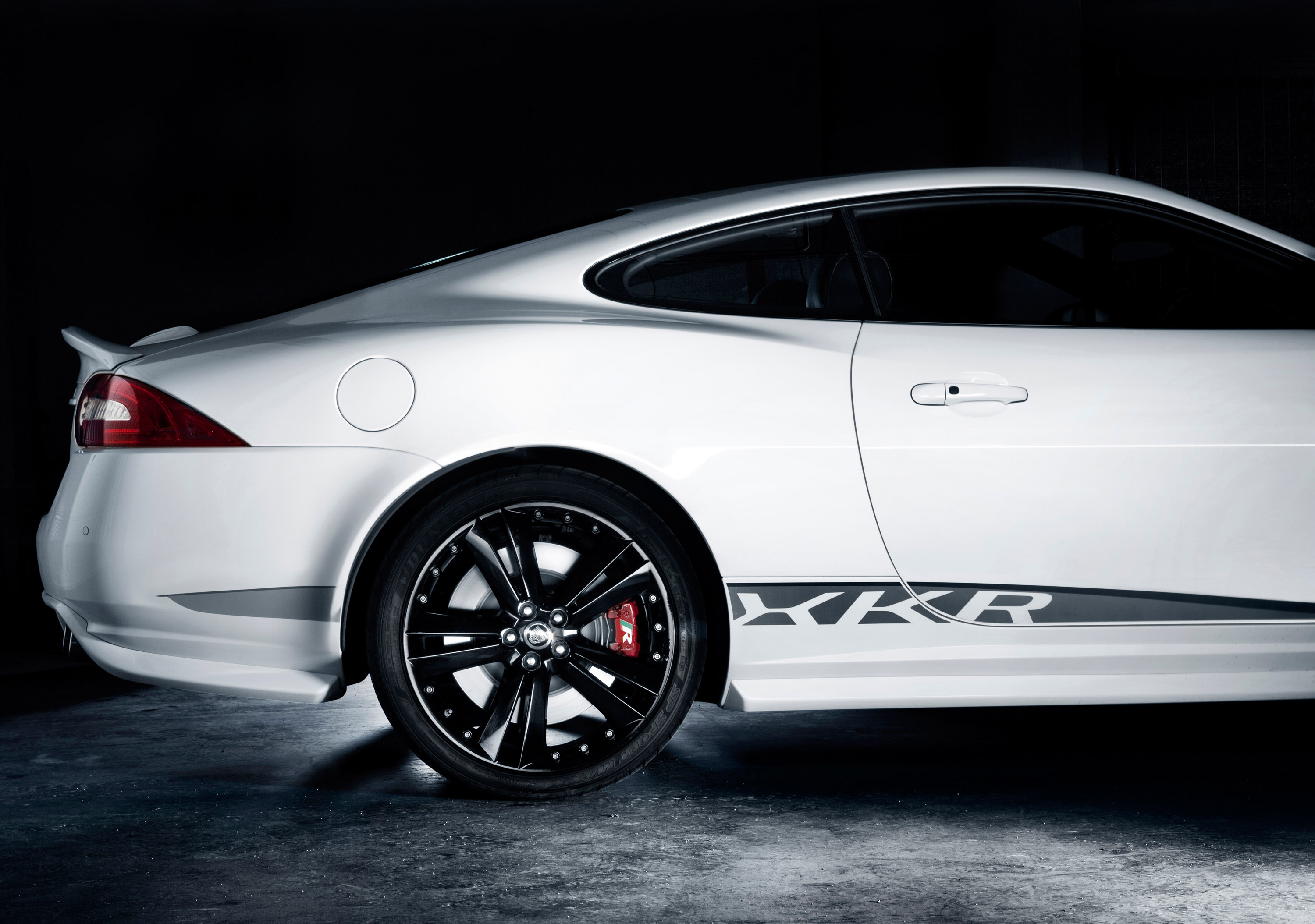 Jaguar XKR