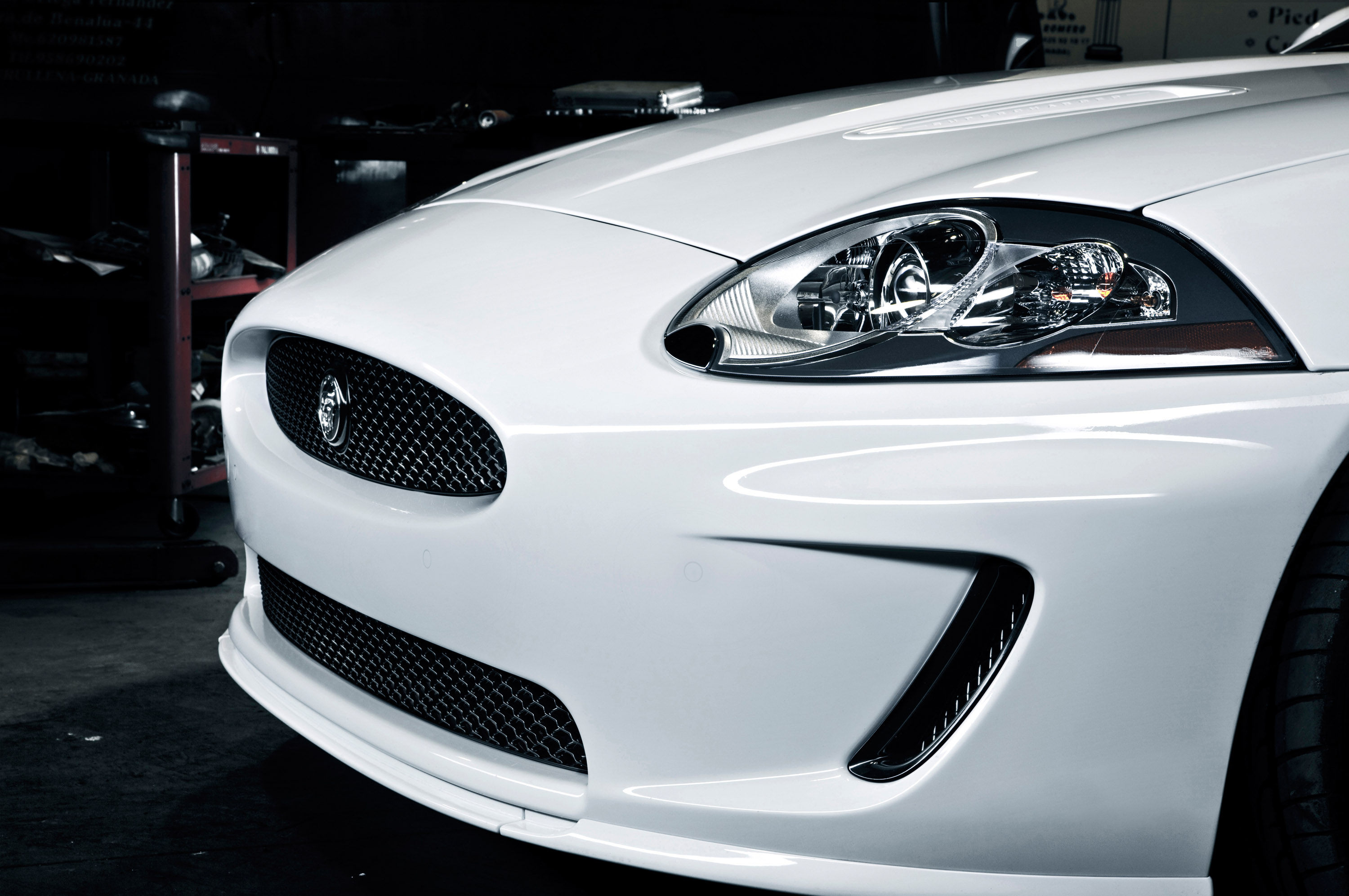 Jaguar XKR